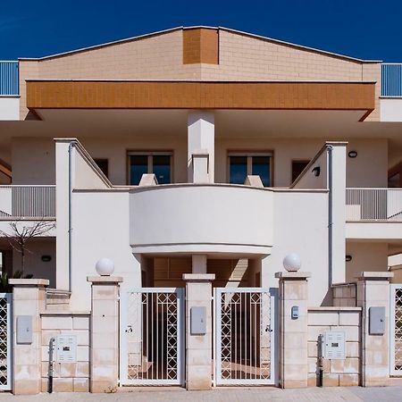 Complesso Casamica Villa Parabita Buitenkant foto