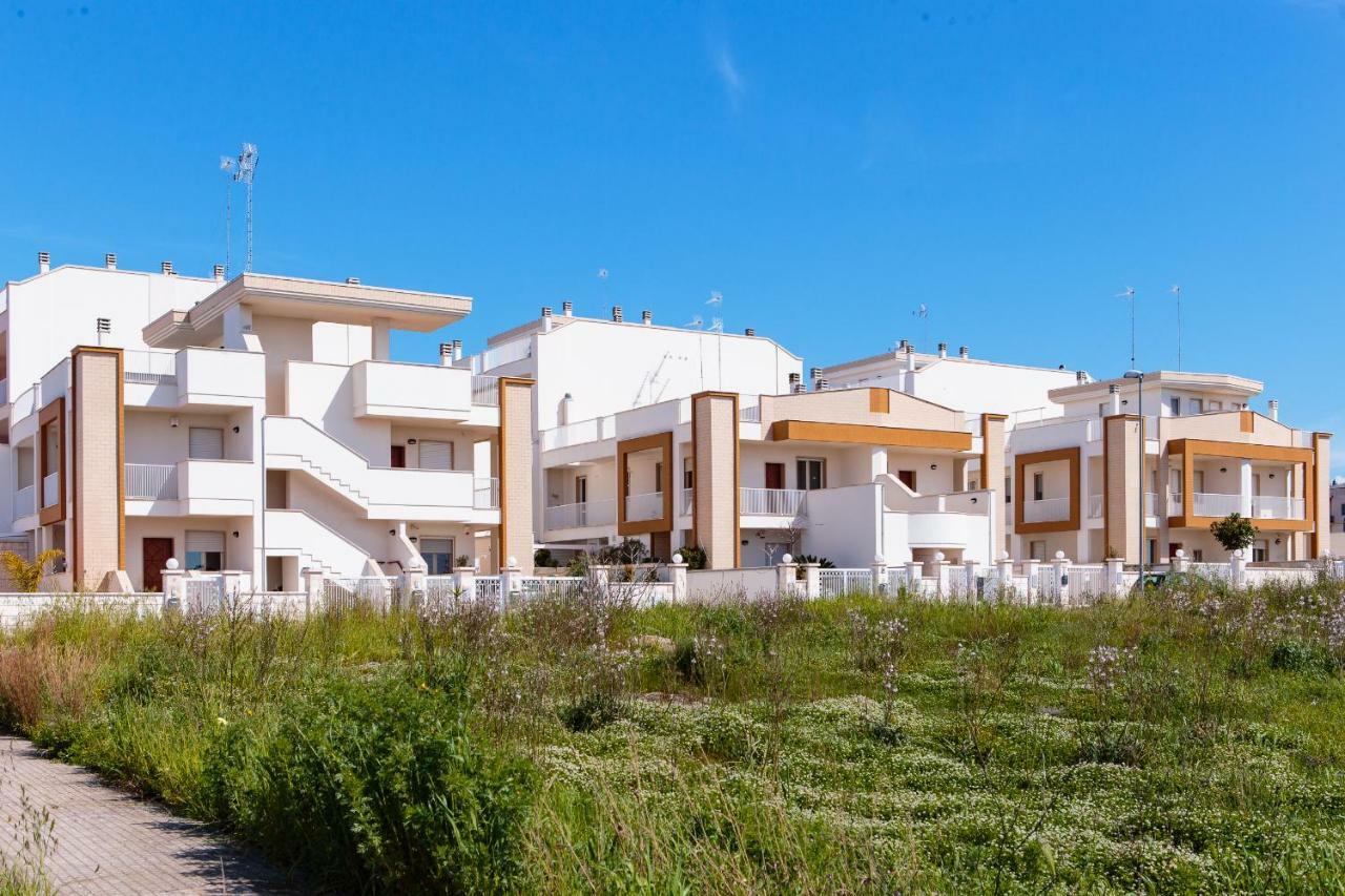 Complesso Casamica Villa Parabita Buitenkant foto